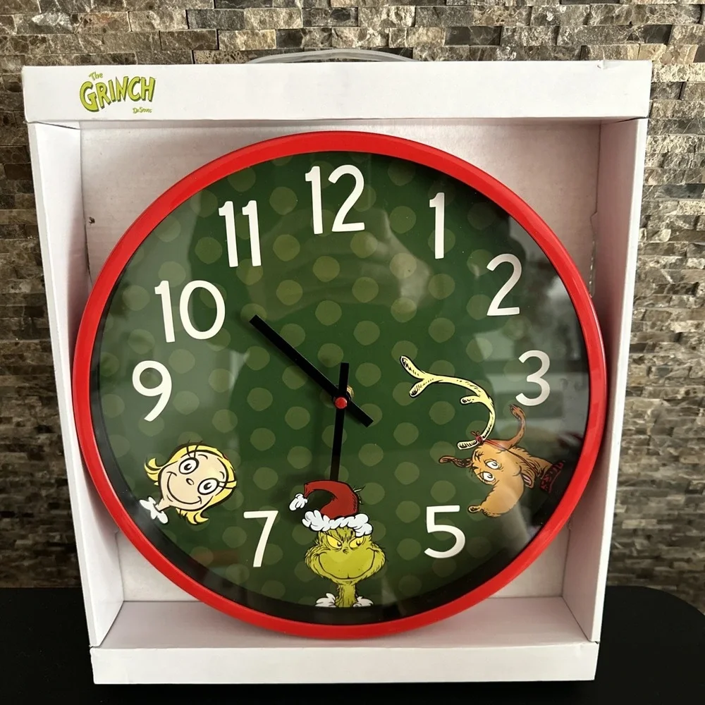 New! Dr Seuss Grinch Cindy Lou Who Max Wall Clock Battery Operated 12 inch